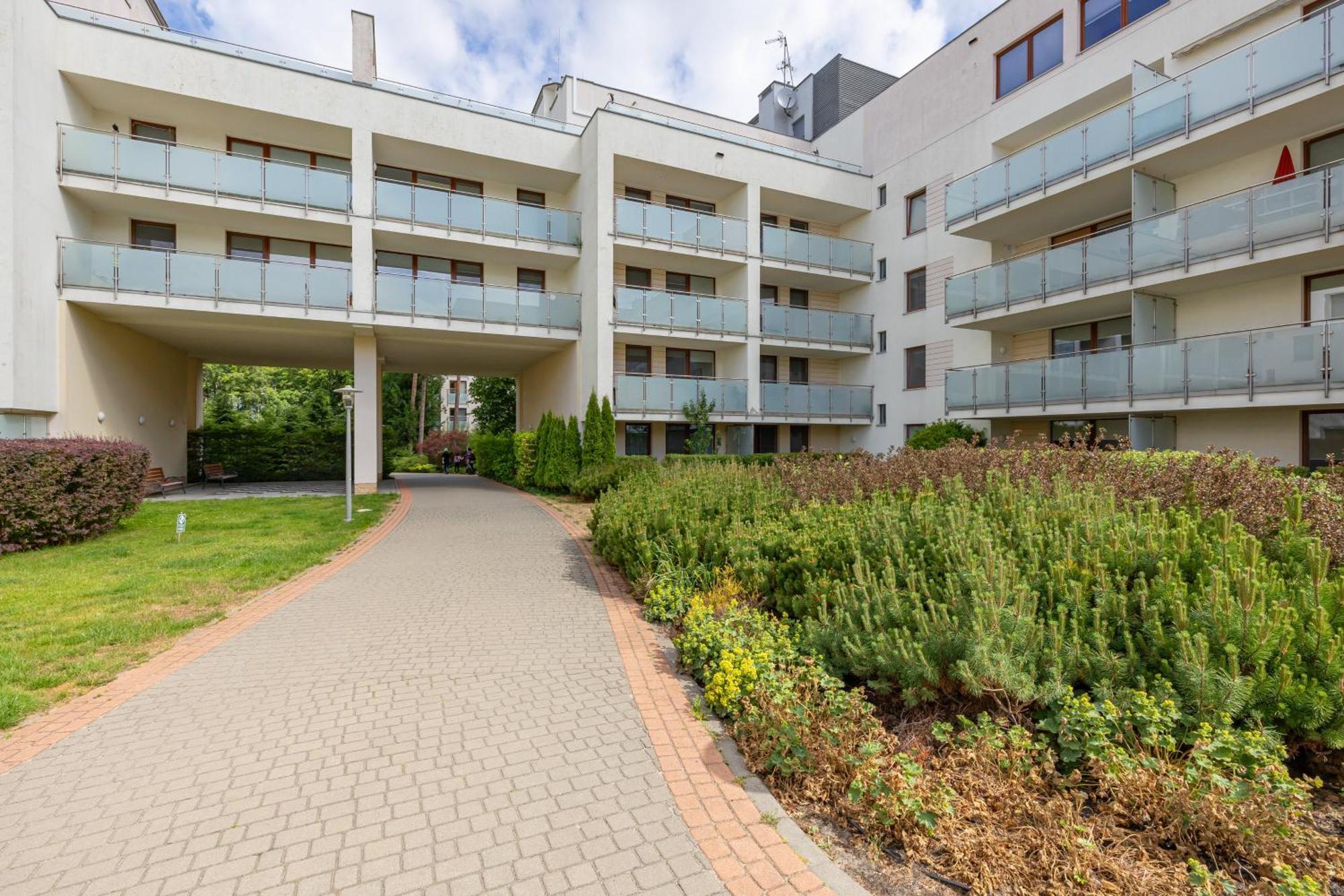 Aquamarina Apartment With Terrace - Close To The Beach - By Renters Miedzyzdroje Exterior foto